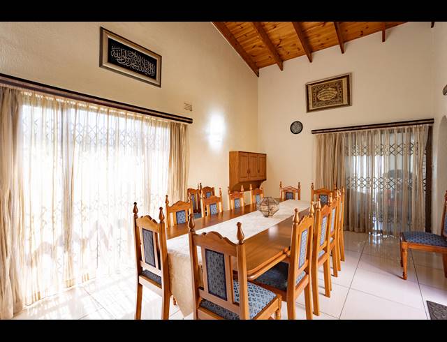 4 BEDROOM HOUSE FOR SALE IN RESERVOIR HILLS